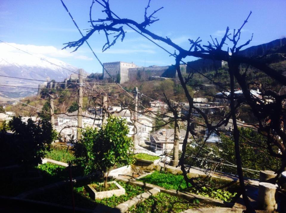 Guesthouse Celo Gjirokastër Exterior foto