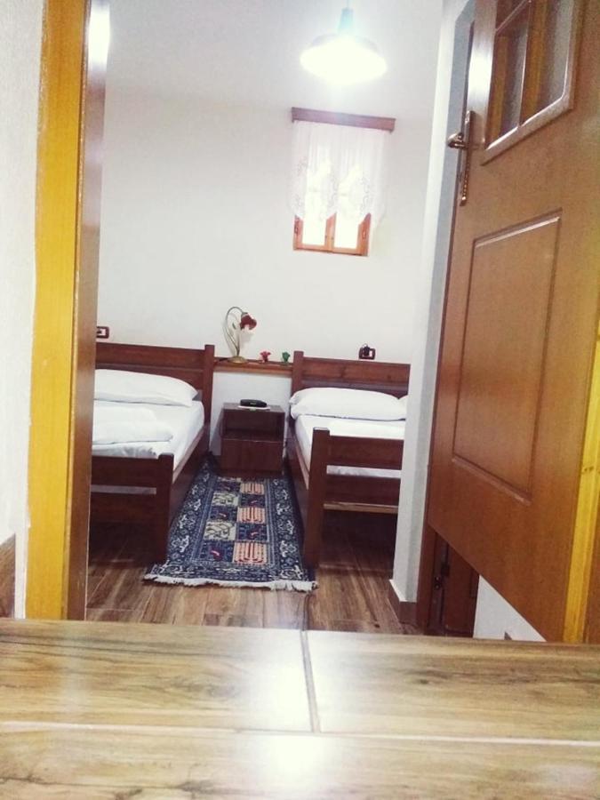 Guesthouse Celo Gjirokastër Exterior foto